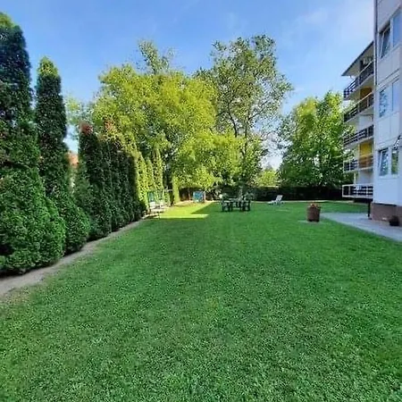 Silver Ezuestpart Apartament Siófok