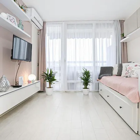 Silver Ezuestpart Apartament